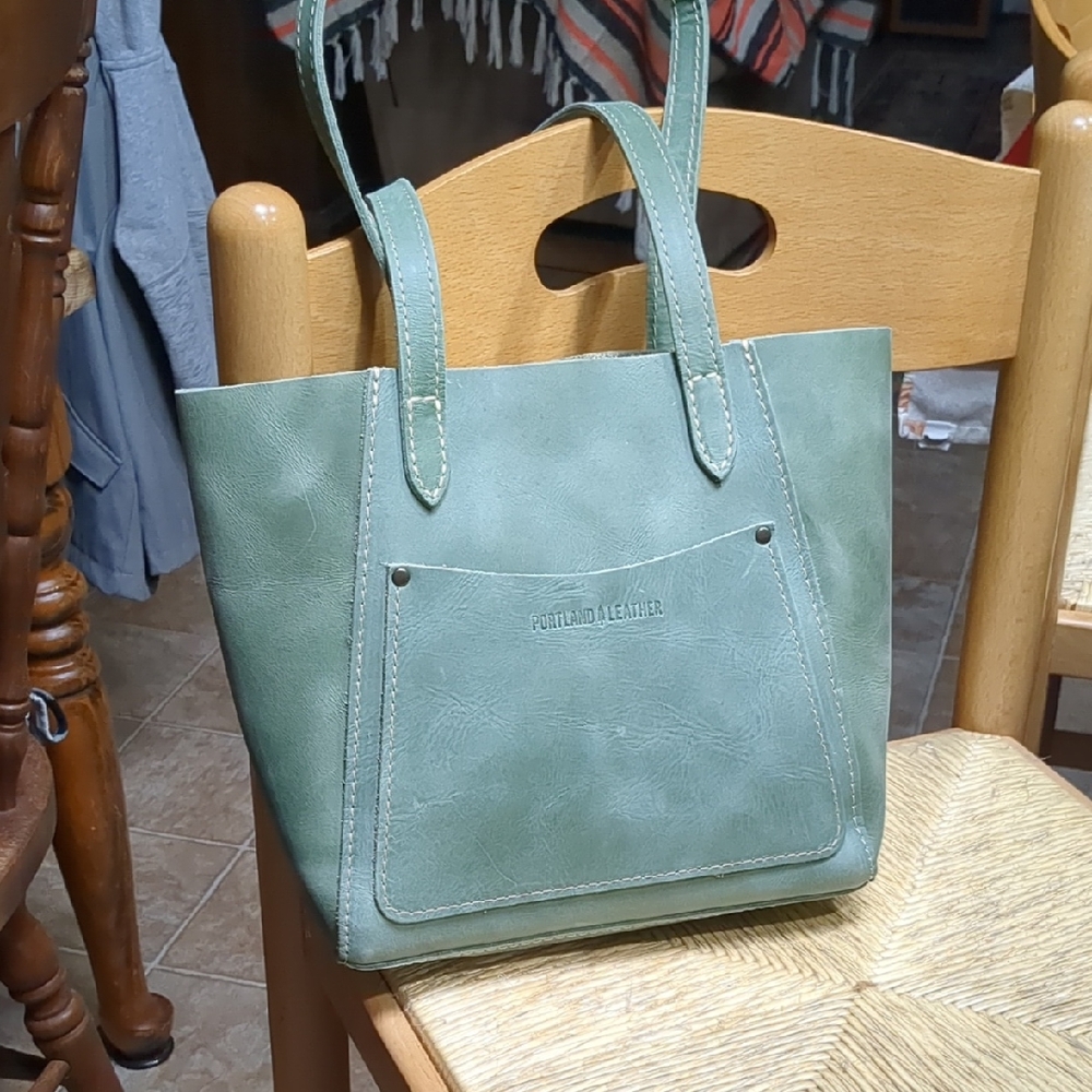 Portland Leather Cucumber Small Juliette Tote
